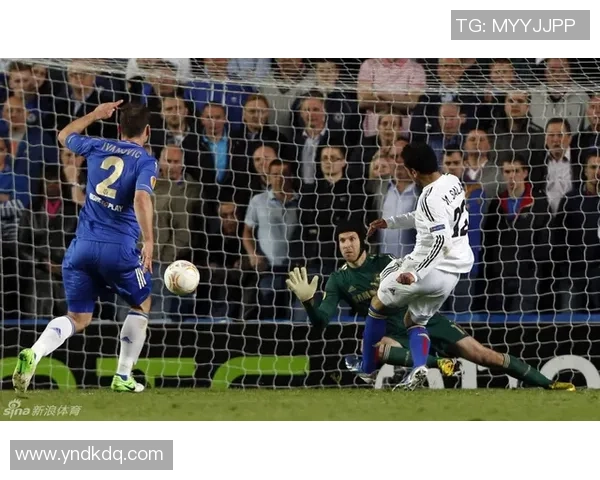 欧联杯焦点战本菲卡与切尔西激战成平局红牌事件引发全场热议